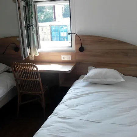 Hotel Merogis *